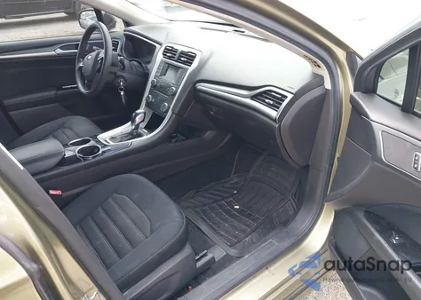 2013 Ford Fusion Se z USA, uszkodzony, nr VIN 3FA6P0HR3DR103482